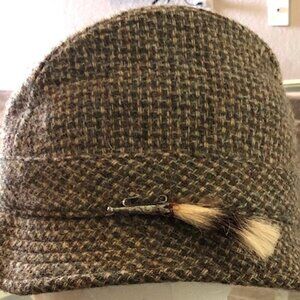 Vintage 50's wool fedora "THE BRITISHER" made in Britain Antique silver Brooch